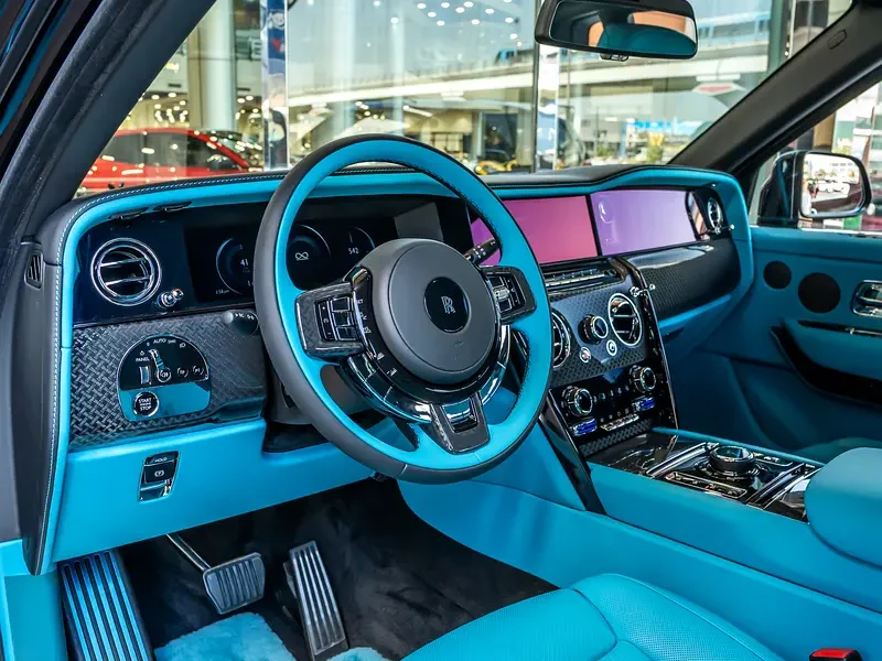 2026 Rolls-Royce Cullinan Black Badge 6.75-liter 12-cylinder Petrol Engine Black Blue SUV