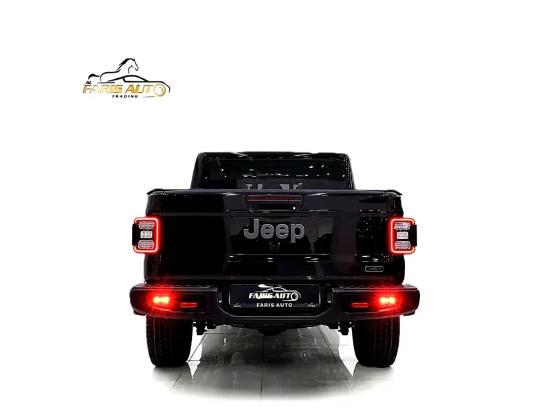 2020 Jeep Gladiator Launch Edition 3.6 Liters 3.6L Pentastar V6 Engine Black Pickup