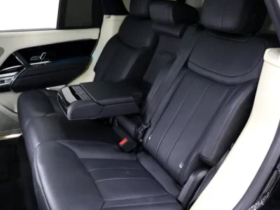 2024 Land Rover Range Rover HSE P530 4.4L Twin-Turbocharged V8 Petrol Black SUV