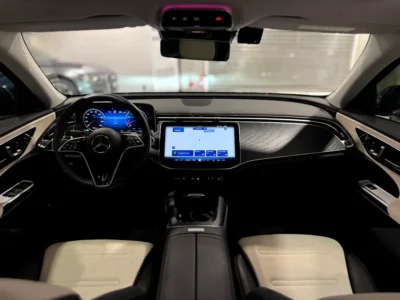 2024 Mercedes-Benz E200 2.0-liter Turbocharged 4 Cylinder Engine Blue Beige Sedan