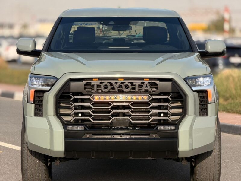 2025 TOYOTA TUNDRA SR5 4x4 3.4 Litres V6 Petrol Engine Green Black SUV USA Specs