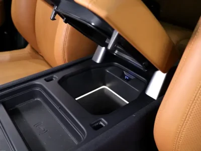 2024 Land Rover Defender 110 P525 5.0-liter Supercharged V8 Engine Black Tan SUV