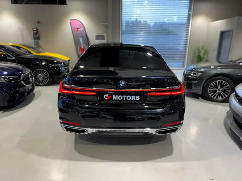 2022 BMW 7-Series 730Li 2.0 Litres 4-cylinder Turbo Petrol Engine Black Tan Sedan