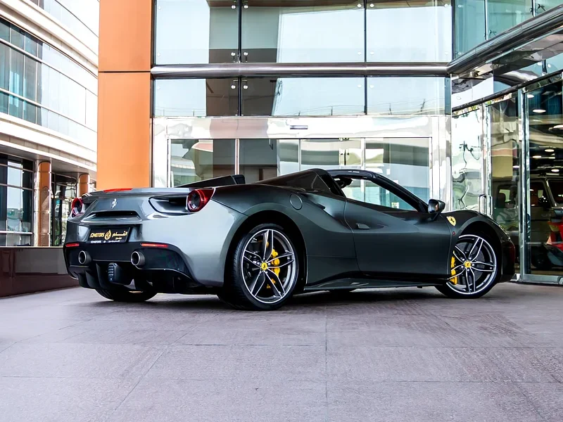 2018 Ferrari 488 Spider Standard 3.9-liter V8 Twin Turbo Engine Grey Red Convertible