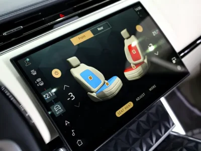 2024 Land Rover Range Rover HSE P530 4.4L Twin-Turbocharged V8 Petrol Black SUV