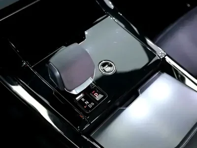 2024 Land Rover Range Rover Sport HSE Dynamic 3.0-L 6-cylinder Engine White Black SUV