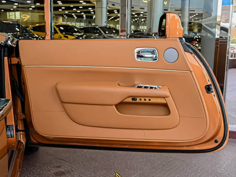 2017 Rolls-Royce Dawn Standard 6.6-liter twin-turbo V12 Engine Tan Convertible