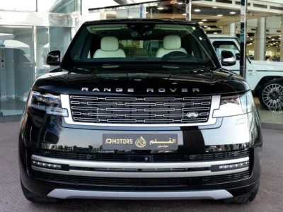 2025 Land Rover Range Rover Vogue HSE 4.4-liter Twin-Turbo V8 Engine Black White SUV