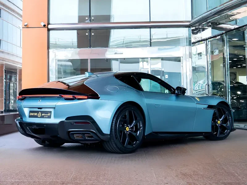 2025 Ferrari 12Cilindri 6.5L V12 Petrol Engine Blue White Sports Car CARBON BODY KIT