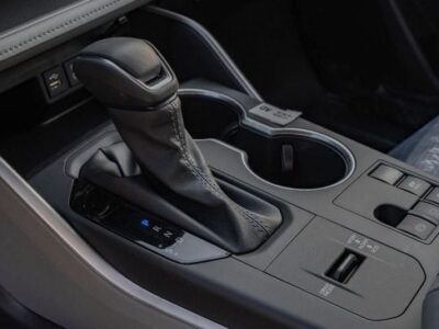 2026 Toyota Highlander LE 2.5L 4-Cylinder Hybrid Engine Black Grey SUV