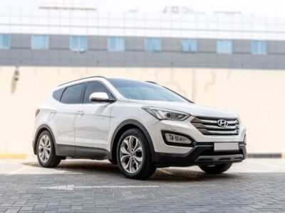 2016 Hyundai Santa Fe 3.3 Litres V6 Petrol Engine White Black SUV GCC Specs