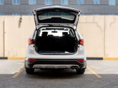 2016 Hyundai Santa Fe 3.3 Litres V6 Petrol Engine White Black SUV GCC Specs