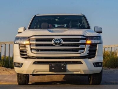 2026 Toyota Land Cruiser 300 GXR 3.3L V6 Twin Turbo Diesel Engine White Black SUV GCC Specs