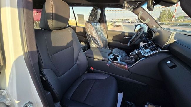 2026 Toyota Land Cruiser 300 GXR 3.3L V6 Twin Turbo Diesel Engine White Black SUV GCC Specs