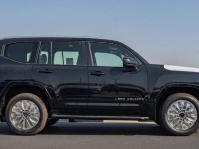 2026 Toyota Land Cruiser 300 GXR 3.3L V6 Twin Turbo Diesel Engine Black SUV GCC Specs