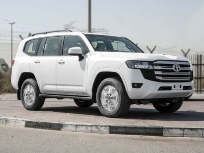 2026 Toyota Land Cruiser GXR 4.0 Litres V6 Petrol Engine White Black SUV GCC Specs