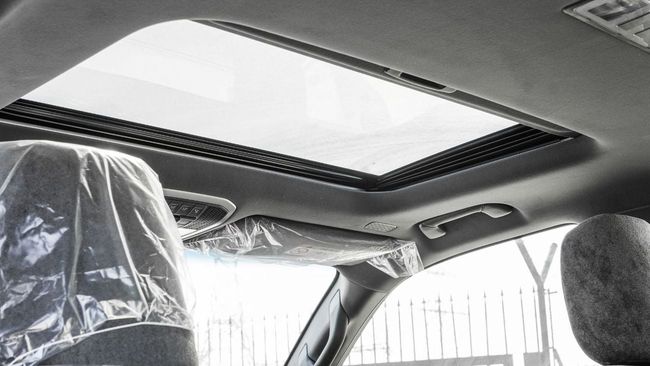 2026 Toyota Land Cruiser GXR 4.0 Litres V6 Petrol Engine White Black SUV GCC Specs