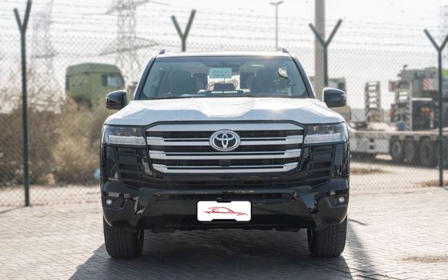 2026 Toyota Land Cruiser GXR 3.5 Litres V6 Twin-Turbo Petrol Engine Black Beige SUV GCC Spec