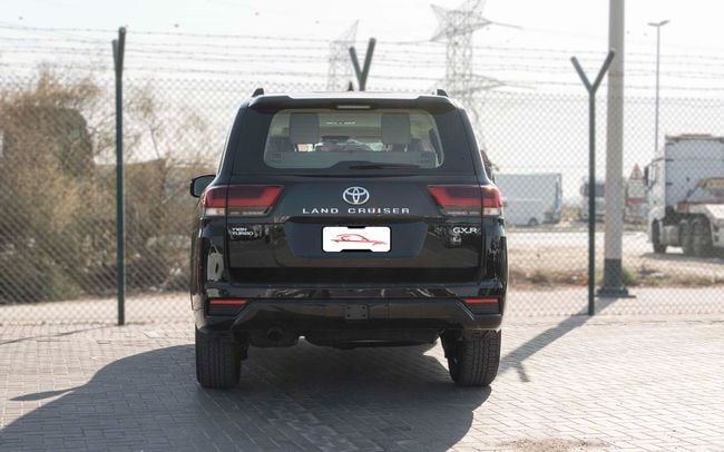 2026 Toyota Land Cruiser GXR 3.5 Litres V6 Twin-Turbo Petrol Engine Black Beige SUV GCC Spec