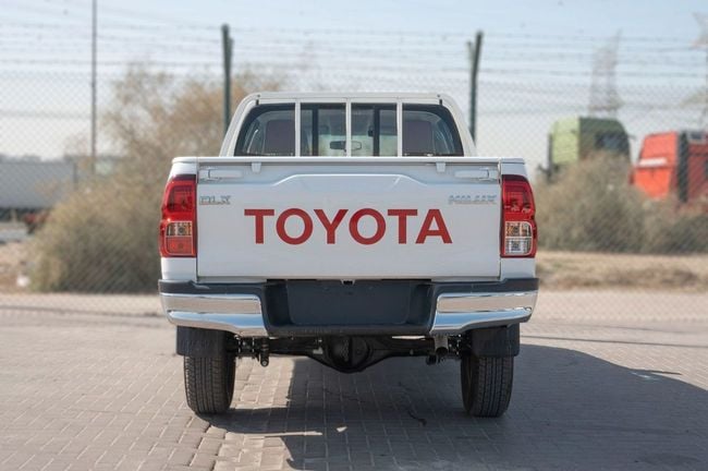2026 Toyota Hilux DLX 2.4 Litres 4 Cylinders Diesel Engine White Red Pickup Truck GCC