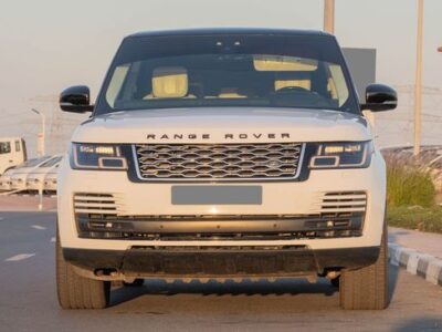 2020 Land Rover Range Rover Vogue 5.0-liter V8 Supercharged Engine White Beige SUV