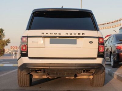 2020 Land Rover Range Rover Vogue 5.0-liter V8 Supercharged Engine White Beige SUV