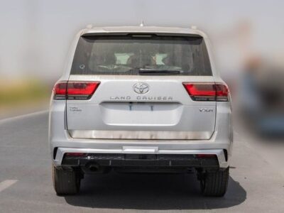 2026 Toyota Land Cruiser VXR 3.5 Litres V6 Twin Turbo Petrol Engine Silver Red SUV GCC