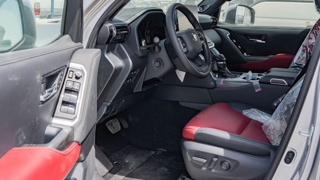 2026 Toyota Land Cruiser VXR 3.5 Litres V6 Twin Turbo Petrol Engine Silver Red SUV GCC