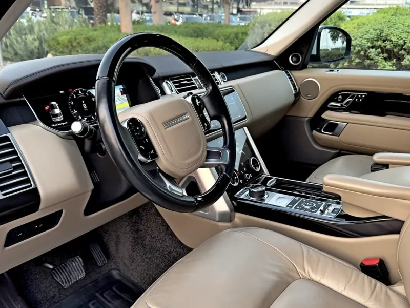 2018 Land Rover Range Rover HSE 3.0-liter V6 Supercharged Petrol White Beige SUV