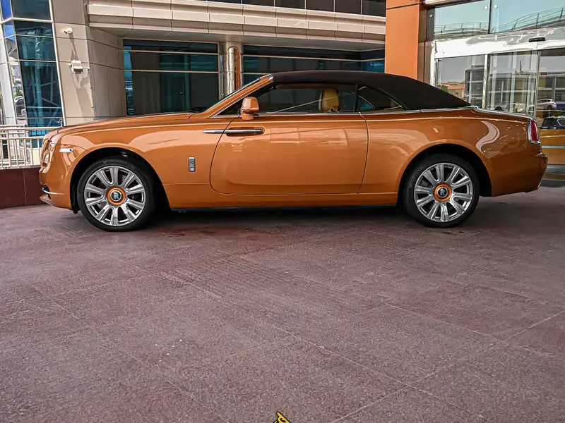 2017 Rolls-Royce Dawn Standard 6.6-liter twin-turbo V12 Engine Tan Convertible