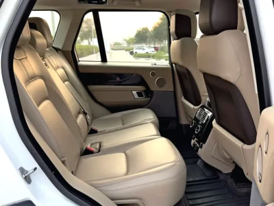 2018 Land Rover Range Rover HSE 3.0-liter V6 Supercharged Petrol White Beige SUV