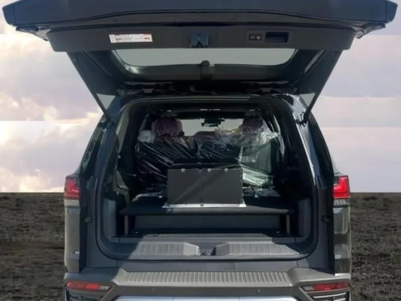 2026 Lexus LX700h Urban 3.5L V6 Twin-Turbo Hybrid Engine Green Red SUV GCC Specs