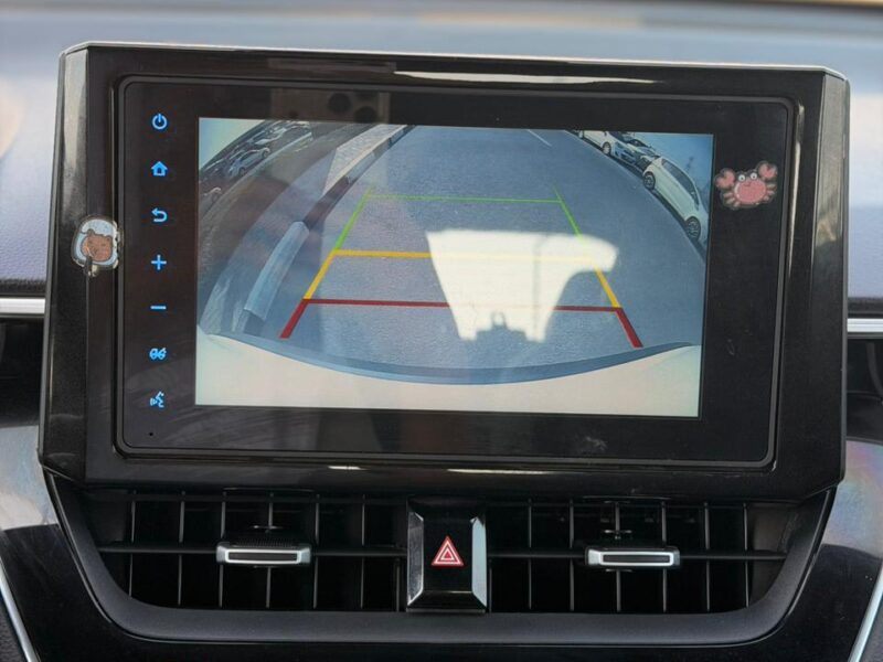 2022 TOYOTA Corolla Cross 2.0 Litres V4 petrol Engine White Black SUV Automatic