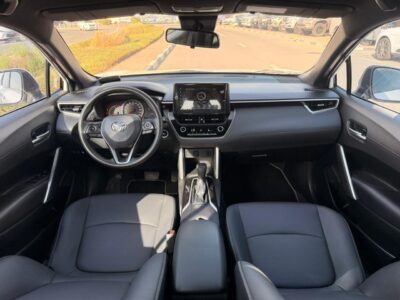 2022 TOYOTA Corolla Cross 2.0 Litres V4 petrol Engine White Black SUV Automatic