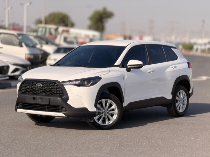 2022 TOYOTA Corolla Cross 2.0 Litres V4 petrol Engine White Black SUV Automatic