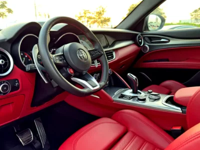 2022 Alfa Romeo Stelvio Veloce 2.0 Litres 4-cylinder Turbo Engine Grey Red Crossover