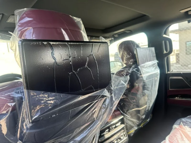 2026 Lexus LX700h Urban 3.5L V6 Twin-Turbo Hybrid Engine Green Red SUV GCC Specs