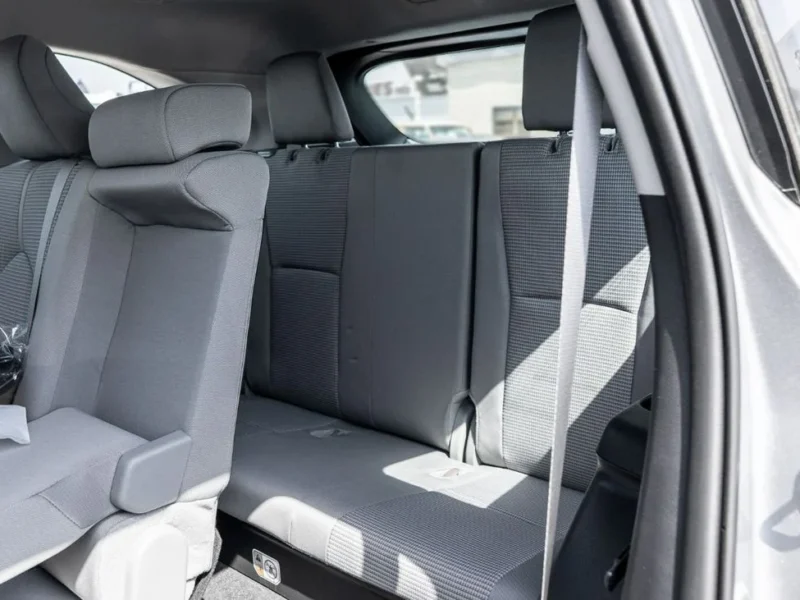 2026 Toyota Highlander GLE 2.5L 4-Cylinder Hybrid Engine Silver Grey SUV GCC Specs