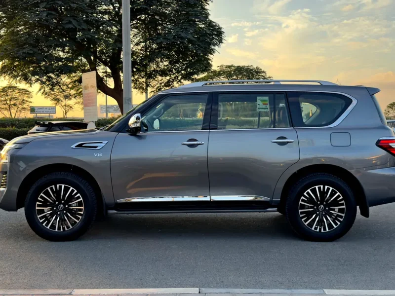 2024 Nissan Patrol LE Platinum 5.6-liter V8 Petrol Engine Grey Red SUV GCC Specs