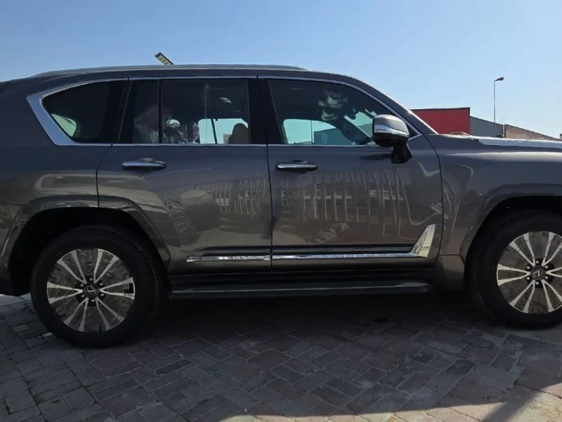 2026 Lexus LX700h Signature 3.5L Twin-Turbocharged V6 Hybrid Engine Grey Tan SUV