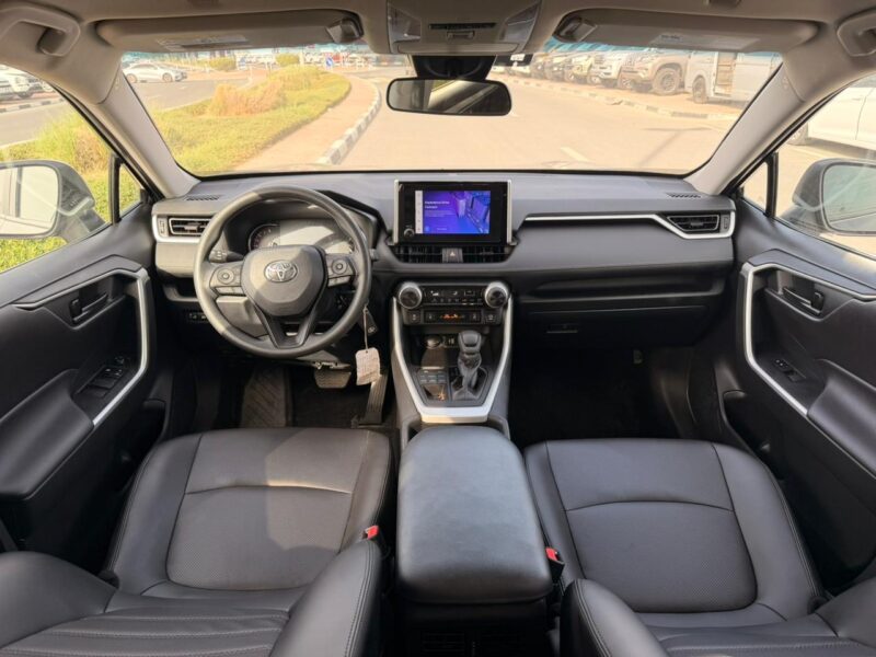 2024 TOYOTA RAV 4 LE 4X4 2.5 Litres V4 Petrol Engine Black SUV Automatic USA Specs