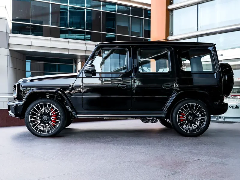 2026 Mercedes-Benz AMG G 63 4.0 Litres V8 Biturbo Engine Black White SUV