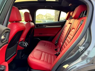 2022 Alfa Romeo Stelvio Veloce 2.0 Litres 4-cylinder Turbo Engine Grey Red Crossover