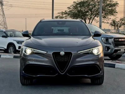 2022 Alfa Romeo Stelvio Veloce 2.0 Litres 4-cylinder Turbo Engine Grey Red Crossover