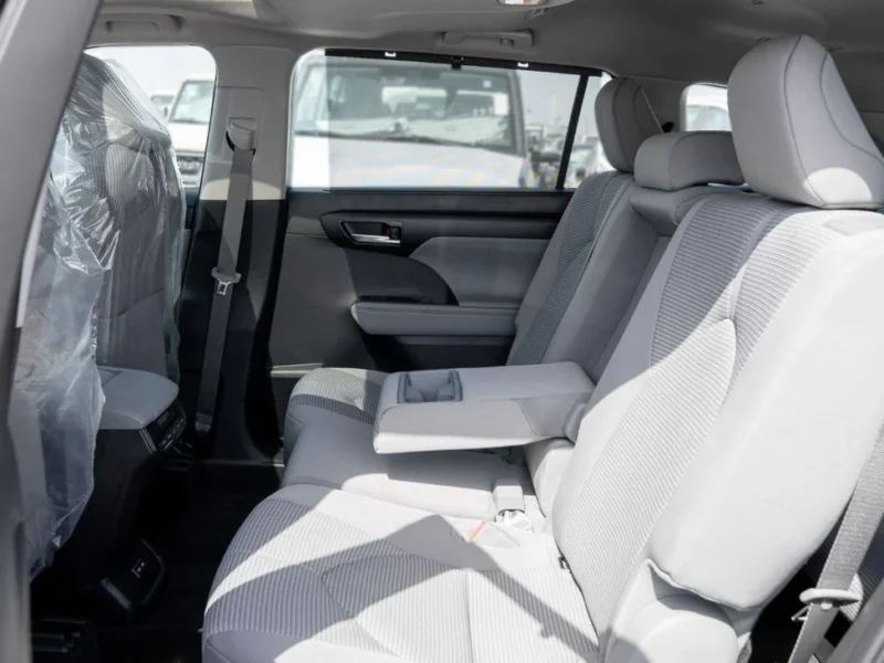 2026 Toyota Highlander GLE 2.5L 4-Cylinder Hybrid Engine Grey SUV GCC Specs