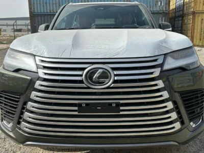 2026 Lexus LX700h VIP 3.5L Twin-Turbo V6 Hybrid Engine Green Tan SUV GCC Specs