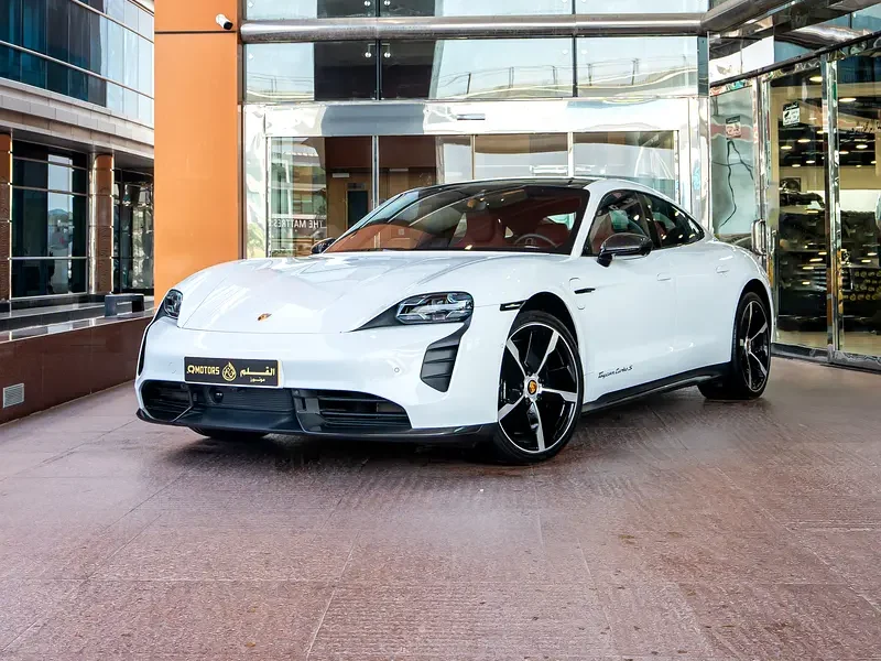 2020 Porsche Taycan Turbo S Electric Vehicle White Red Sedan 450 - 550 KM Range