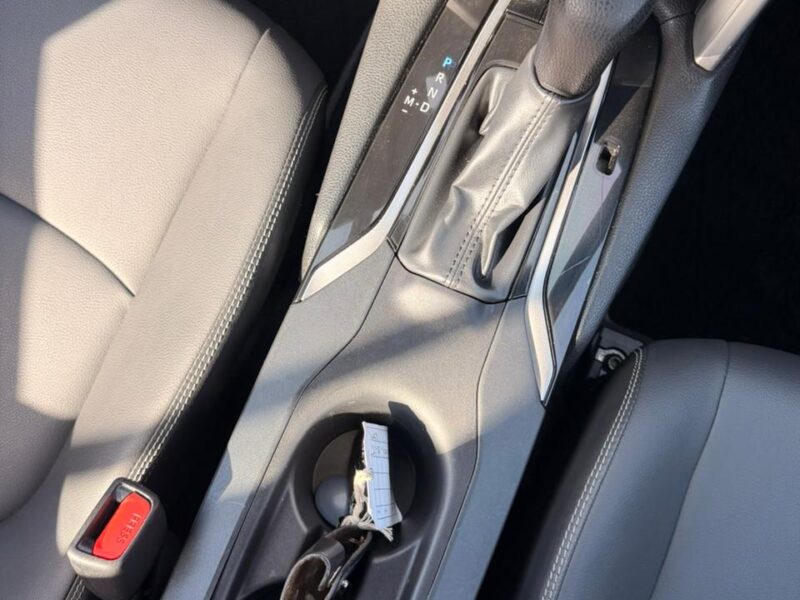 2022 TOYOTA Corolla Cross 2.0 Litres V4 petrol Engine White Black SUV Automatic