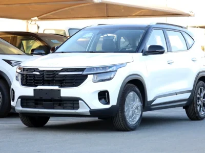 2025 Kia Seltos Luxury Edition 1.5 Liters 4 Cylinders Petrol Engine White Black SUV