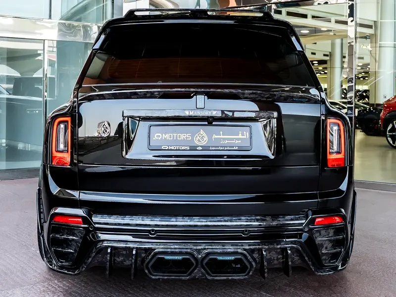 2025 Rolls-Royce Cullinan Black Badge 6.75-liter Twin-Turbocharged V12 Black Blue SUV
